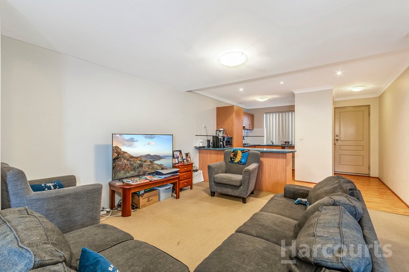 Photo - 1/9 Lakeside Drive, Joondalup WA 6027 - Image 2