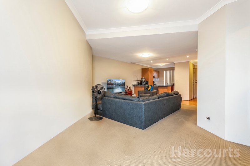 Photo - 1/9 Lakeside Drive, Joondalup WA 6027 - Image 9