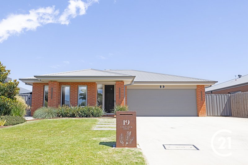 19 Lakeview Drive, Moama NSW 2731