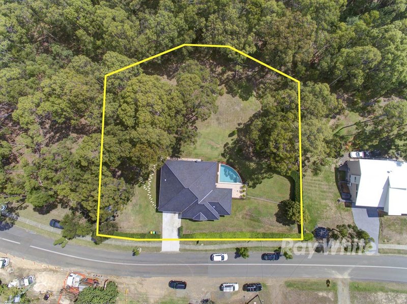 Photo - 19 Lakeview Road, Kilaben Bay NSW 2283 - Image 14