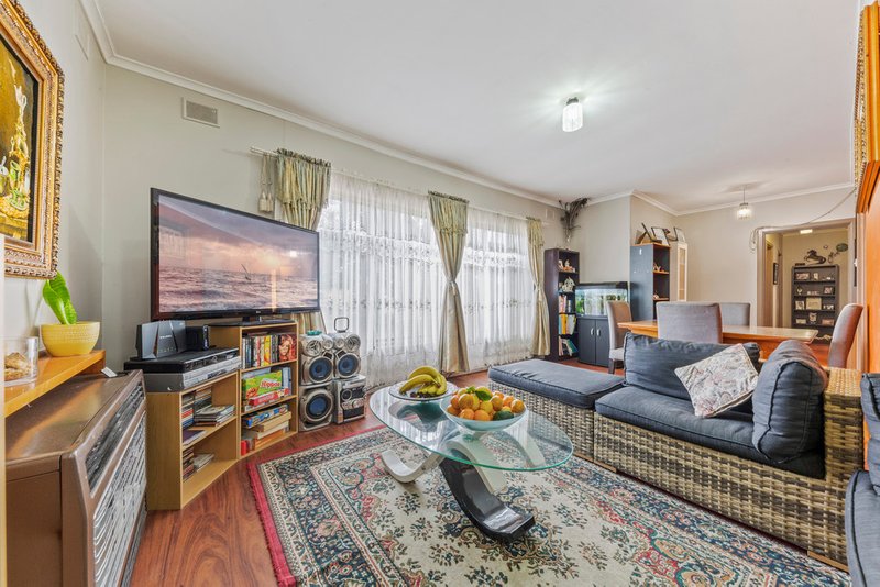 Photo - 19 Lamorna Parade, Parafield Gardens SA 5107 - Image 3