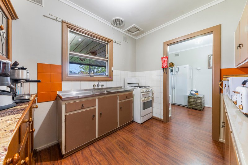 Photo - 19 Lamorna Parade, Parafield Gardens SA 5107 - Image 6