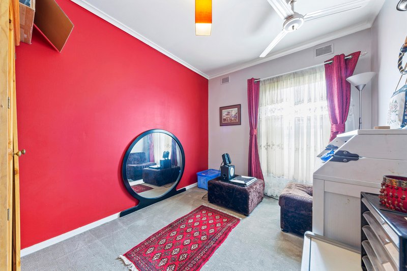 Photo - 19 Lamorna Parade, Parafield Gardens SA 5107 - Image 10