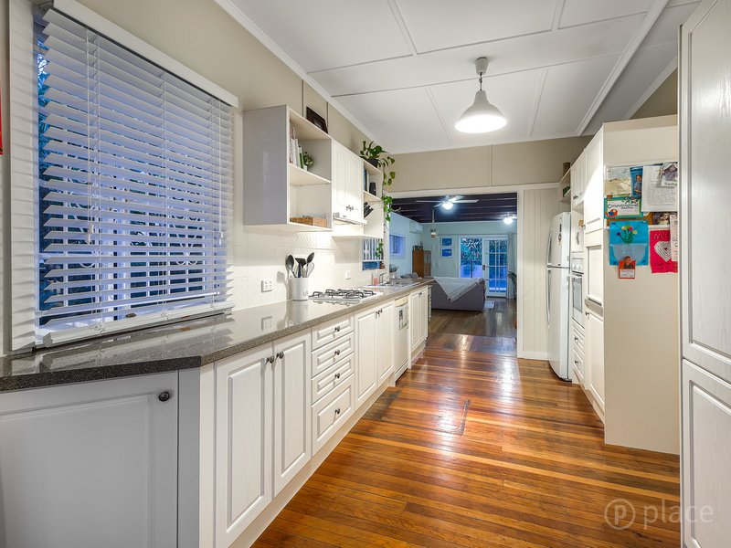 Photo - 19 Landor Street, Tarragindi QLD 4121 - Image 7