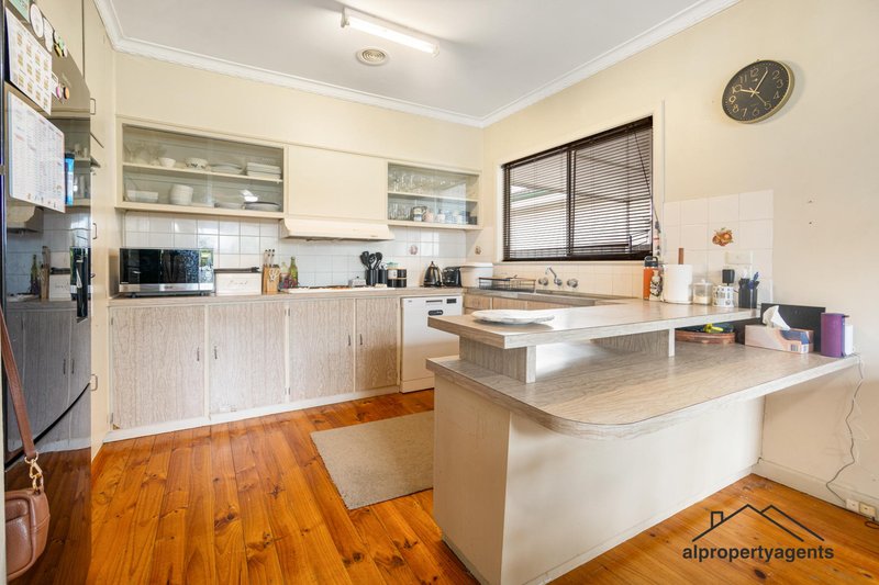 Photo - 19 Landy Street, Horsham VIC 3400 - Image 2