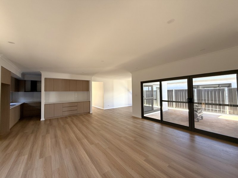 Photo - 19 Langwell Lane, Baynton WA 6714 - Image 1