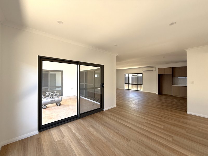 Photo - 19 Langwell Lane, Baynton WA 6714 - Image 5