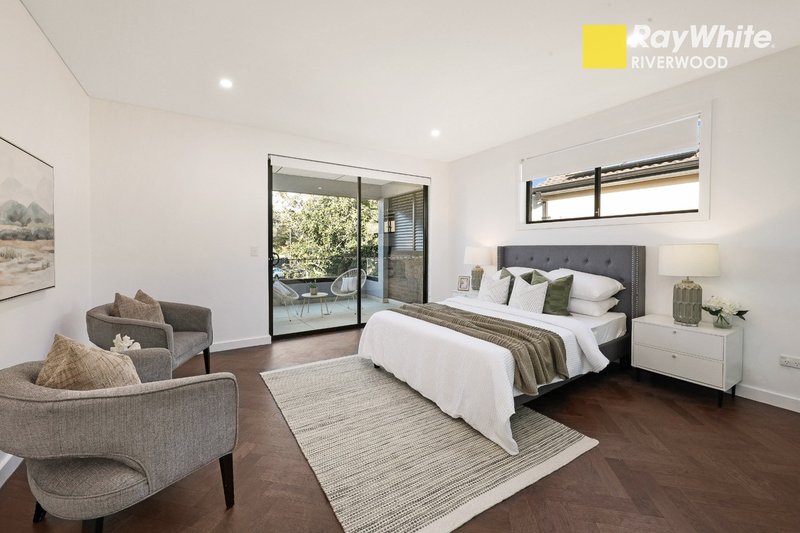 Photo - 19 Larkhill Avenue, Riverwood NSW 2210 - Image 5