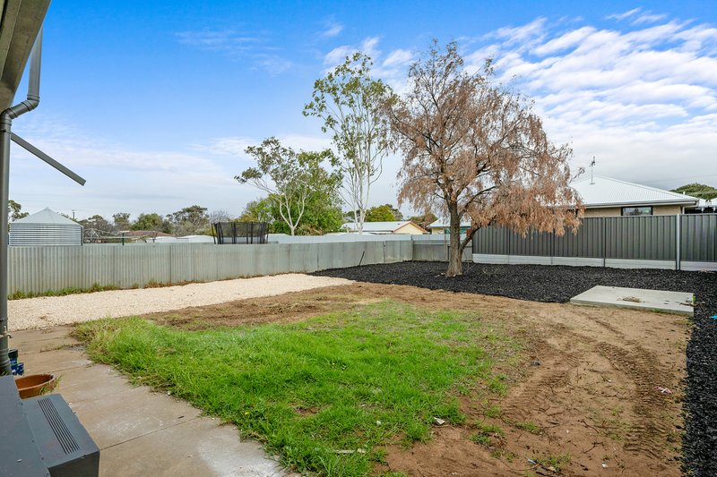Photo - 19 Laura Street, Murray Bridge SA 5253 - Image 11