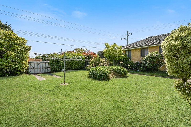 Photo - 19 Laurel Avenue, Doveton VIC 3177 - Image 7