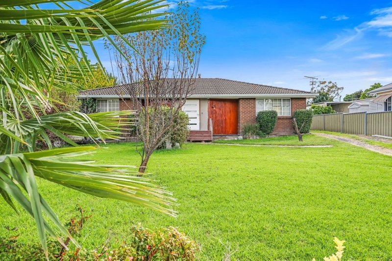 19 Laurel Street, Kootingal NSW 2352