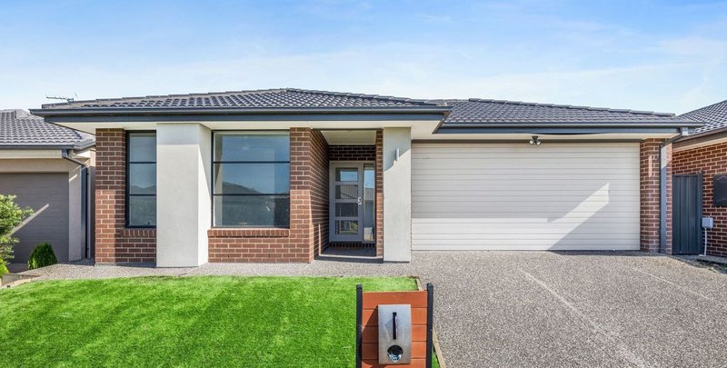 Photo - 19 Laurina Street, Kalkallo VIC 3064 - Image 1