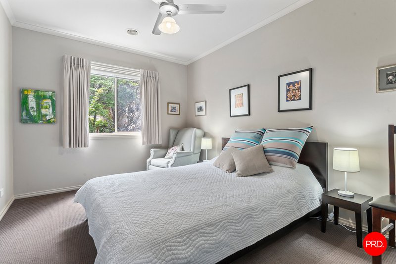 Photo - 19 Lawson Parade, Castlemaine VIC 3450 - Image 12