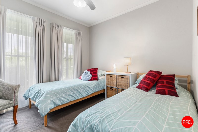 Photo - 19 Lawson Parade, Castlemaine VIC 3450 - Image 14