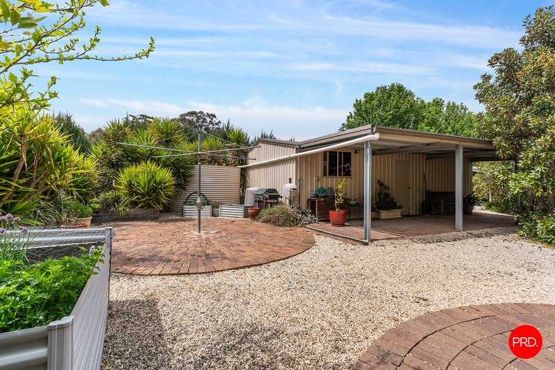 Photo - 19 Lawson Parade, Castlemaine VIC 3450 - Image 19