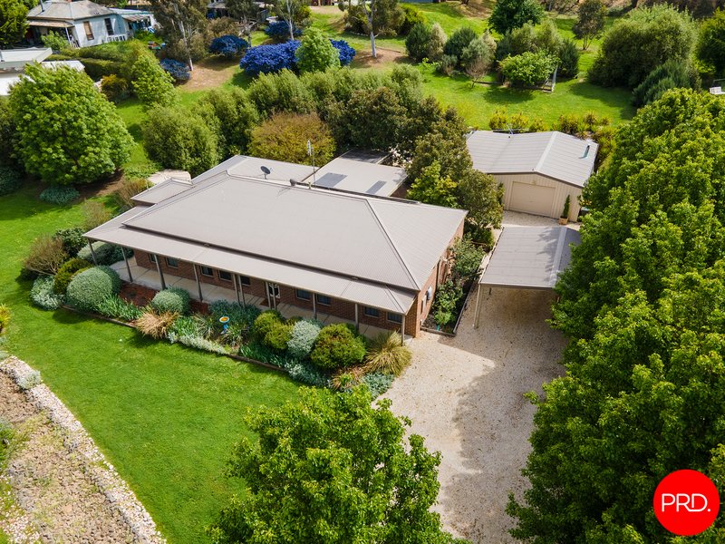 Photo - 19 Lawson Parade, Castlemaine VIC 3450 - Image 2