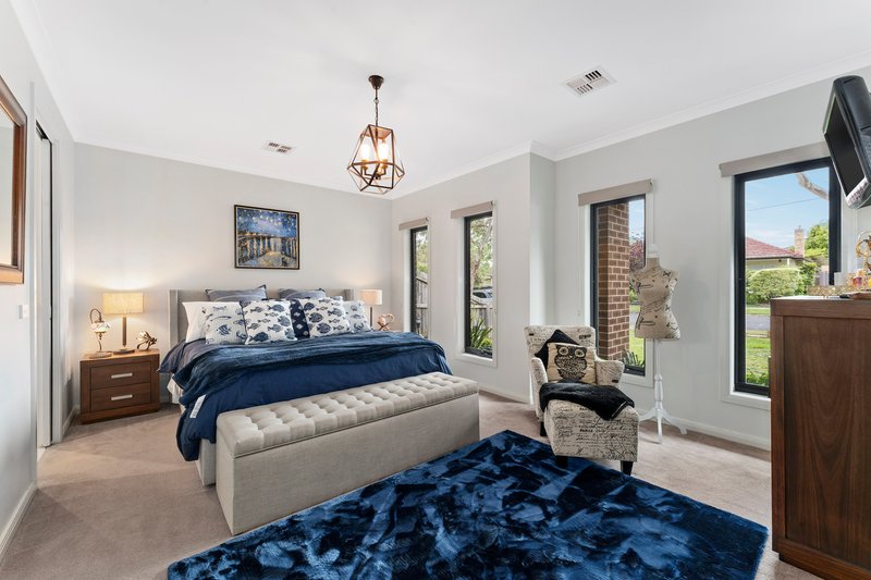 Photo - 19 Lee Ann Street, Blackburn South VIC 3130 - Image 8