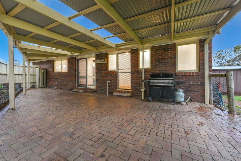 Photo - 19 Leigh Court, Doveton VIC 3177 - Image 11