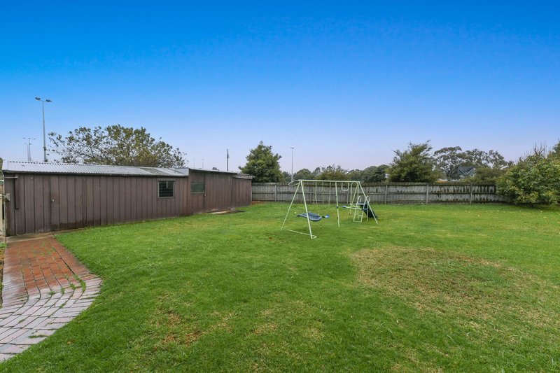 Photo - 19 Leigh Court, Doveton VIC 3177 - Image 13