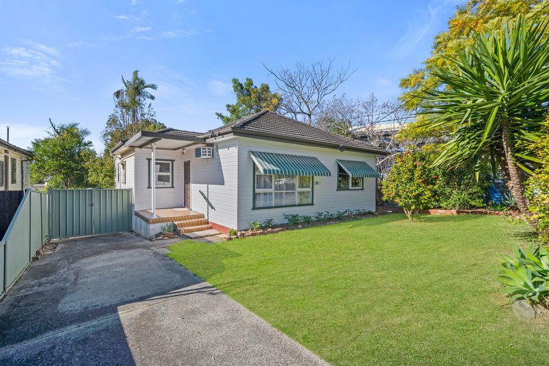 Photo - 19 Lennox Street, Old Toongabbie NSW 2146 - Image 1
