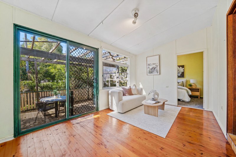 Photo - 19 Lennox Street, Old Toongabbie NSW 2146 - Image 5
