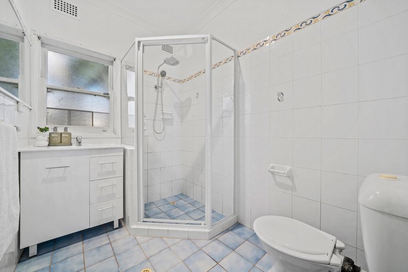 Photo - 19 Lennox Street, Old Toongabbie NSW 2146 - Image 7