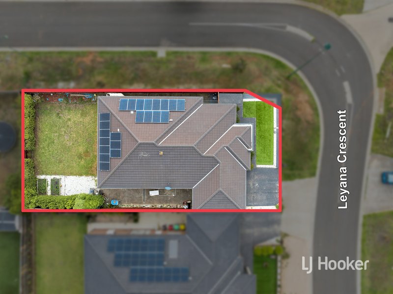 Photo - 19 Leyana Crescent, Brookfield VIC 3338 - Image 12