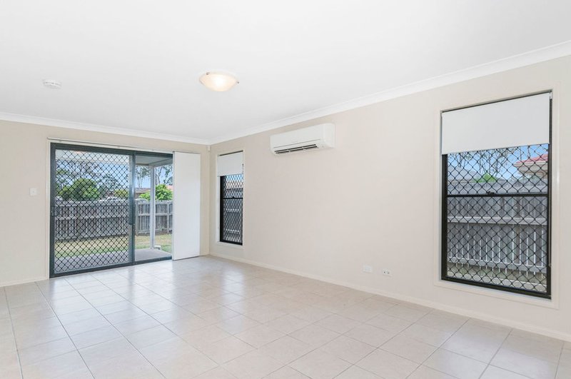 Photo - 19 Lifestyle Close, Waterford West QLD 4133 - Image 3