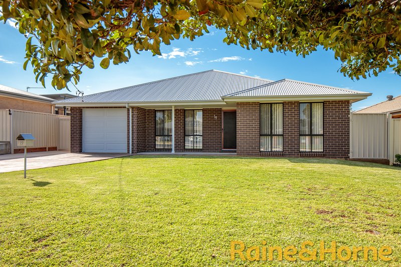 19 Linda Drive, Dubbo NSW 2830