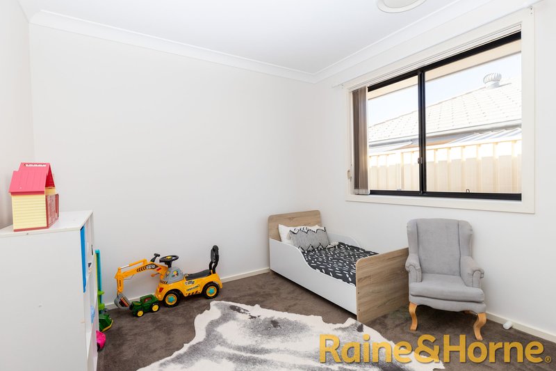 Photo - 19 Linda Drive, Dubbo NSW 2830 - Image 9