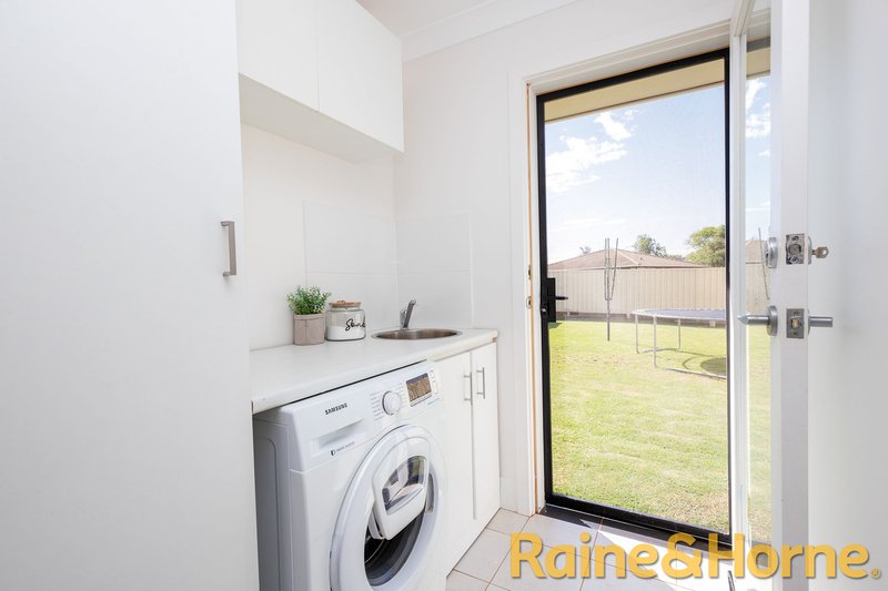 Photo - 19 Linda Drive, Dubbo NSW 2830 - Image 11