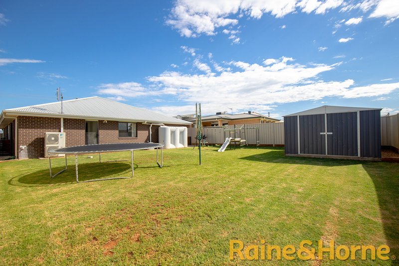 Photo - 19 Linda Drive, Dubbo NSW 2830 - Image 13