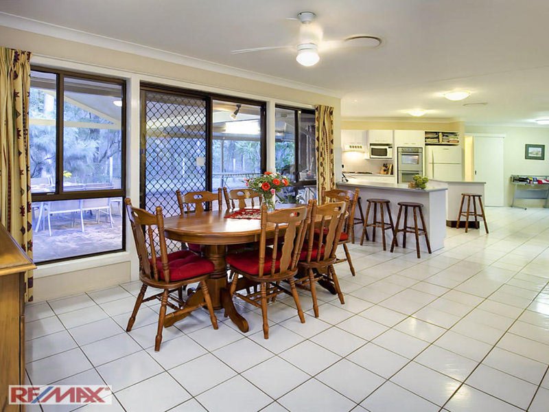 Photo - 19 Lindale Court. , Cashmere QLD 4500 - Image 7