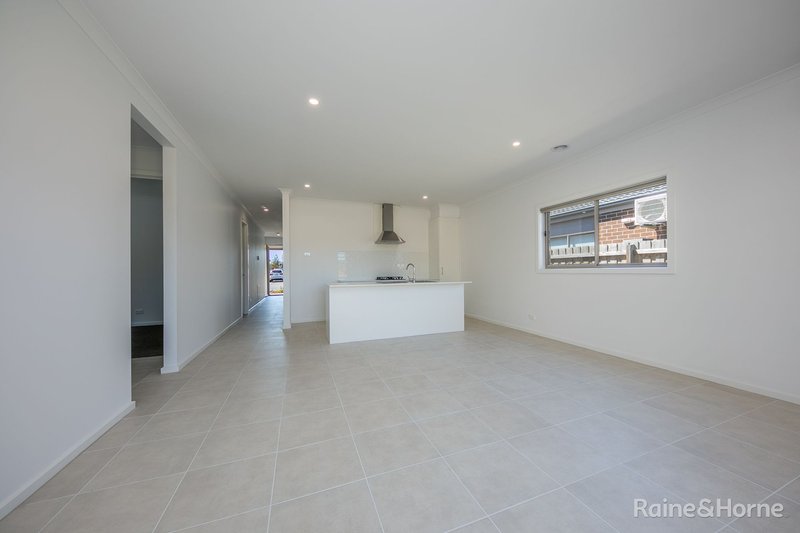 Photo - 19 Lindbergh Boulevard, Diggers Rest VIC 3427 - Image 6