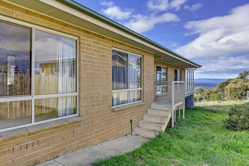 Photo - 19 Linden Road, Primrose Sands TAS 7173 - Image 4