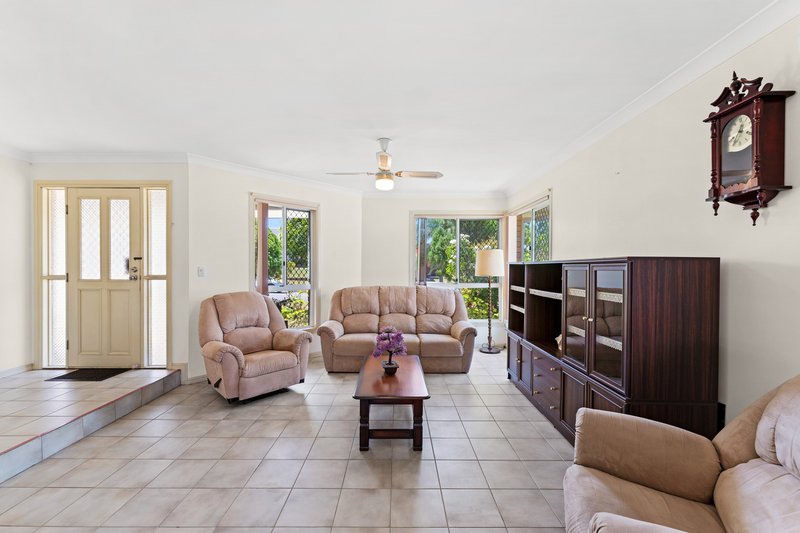 Photo - 19 Lindstrom Court, Runcorn QLD 4113 - Image 3