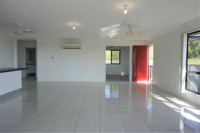 Photo - 19 Links Road, Bowen QLD 4805 - Image 11