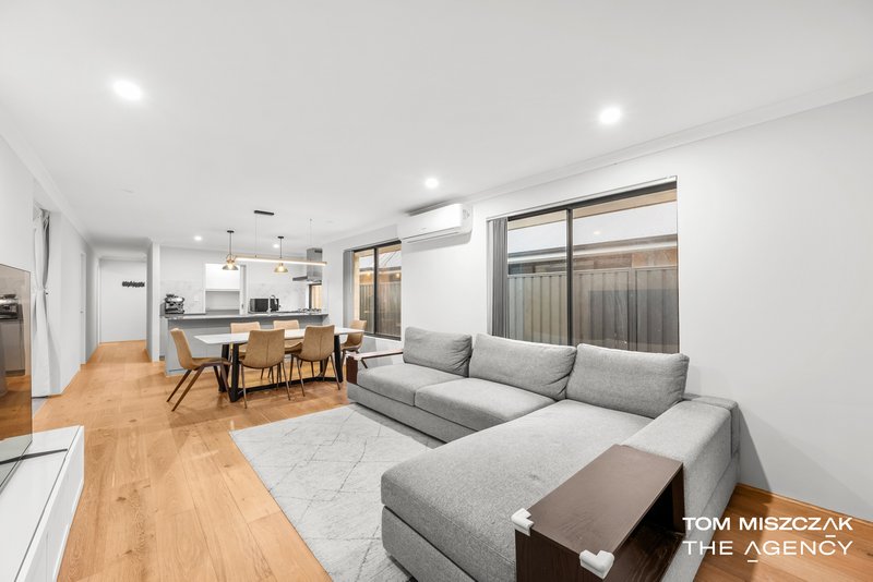 Photo - 19 Little Close, East Cannington WA 6107 - Image 2