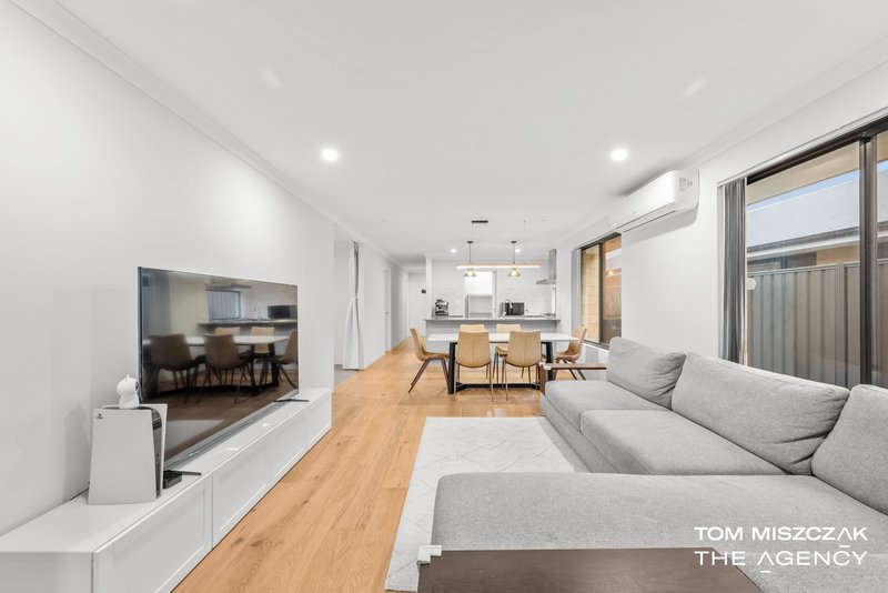 Photo - 19 Little Close, East Cannington WA 6107 - Image 4