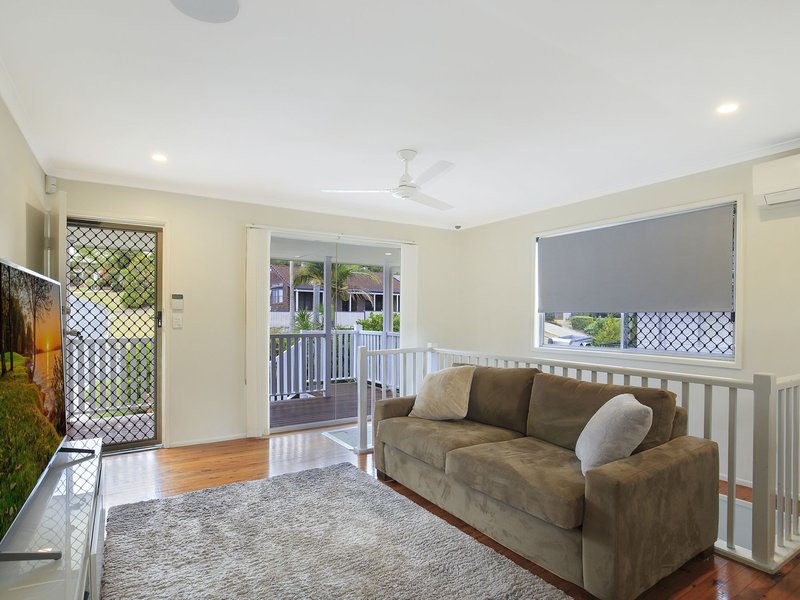 Photo - 19 Longford St , Everton Hills QLD 4053 - Image 8