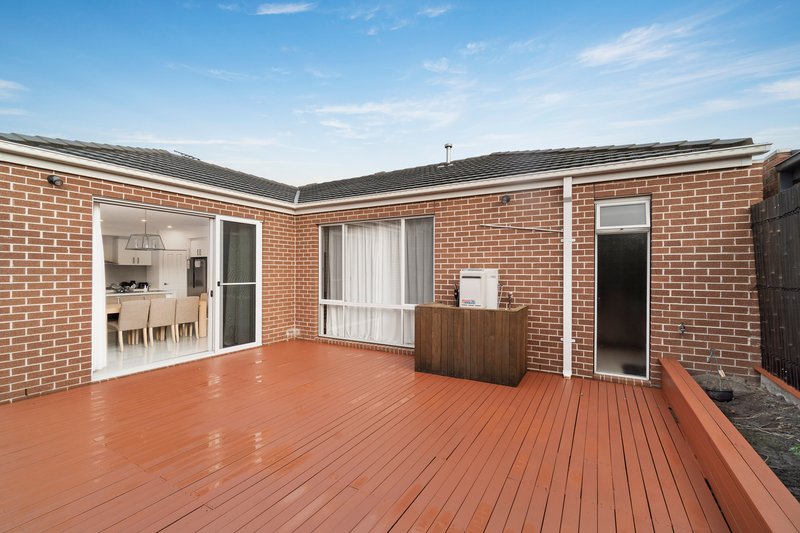 Photo - 19 Loreen Street, Oakleigh South VIC 3167 - Image 6