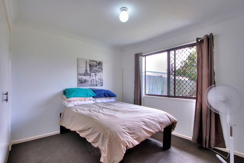 Photo - 19 Love Street, Crestmead QLD 4132 - Image 6