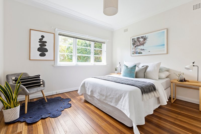 Photo - 19 Lovett Street, Manly Vale NSW 2093 - Image 2