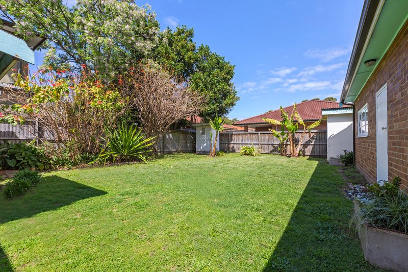 Photo - 19 Lovett Street, Manly Vale NSW 2093 - Image 4