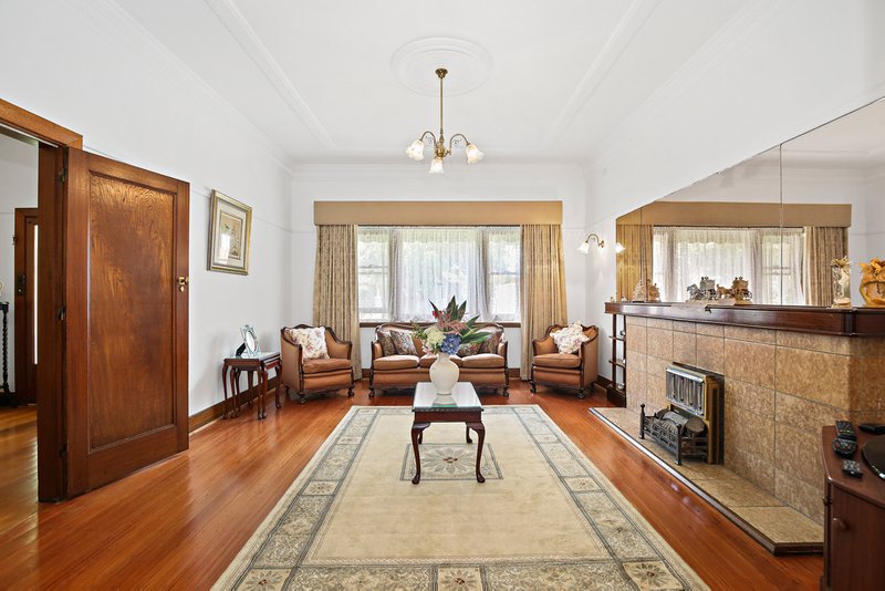 Photo - 19 Lucknow Street, Travancore VIC 3032 - Image 2