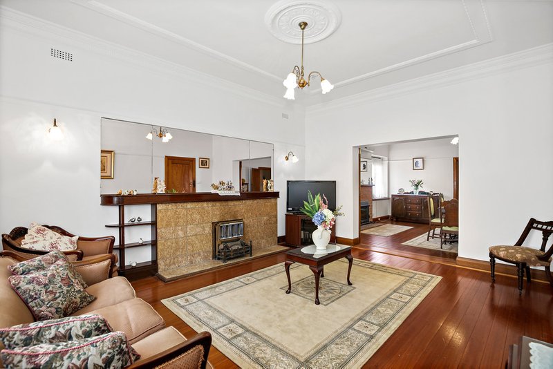 Photo - 19 Lucknow Street, Travancore VIC 3032 - Image 3