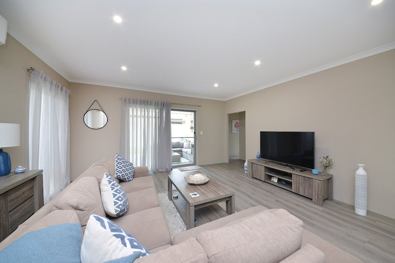 Photo - 19 Mackerel Circuit, Alkimos WA 6038 - Image 18