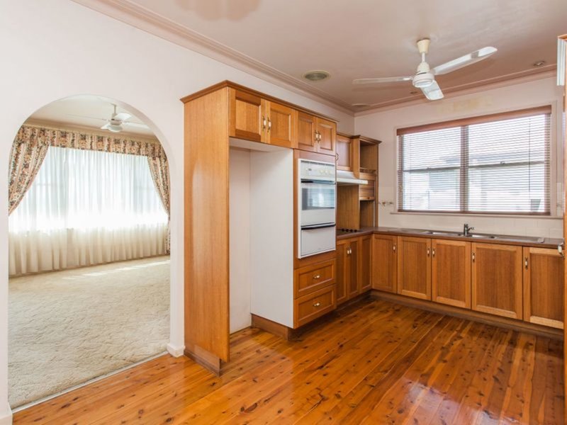 Photo - 19 Maclean Street, Cessnock NSW 2325 - Image 8