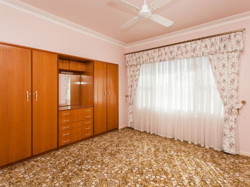 Photo - 19 Maclean Street, Cessnock NSW 2325 - Image 6