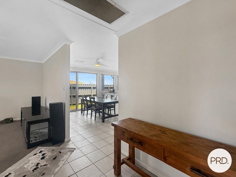 Photo - 19 Macmahon Way, Baynton WA 6714 - Image 14